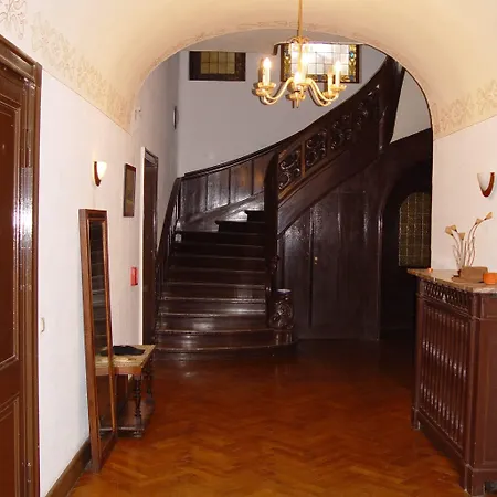 Spending A Splendid, Natural Time At A Mansion ゲストハウス