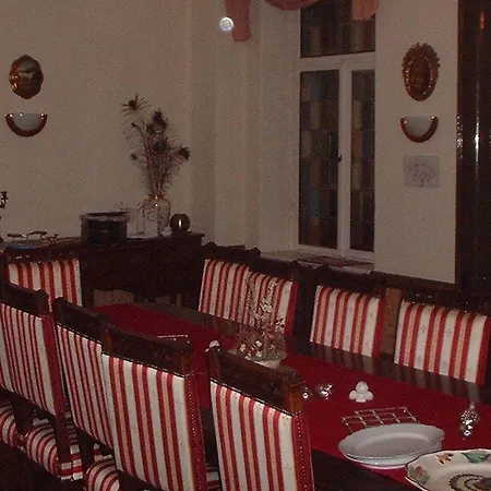 בית הארחה Spending A Splendid, Natural Time At A Mansion 3*