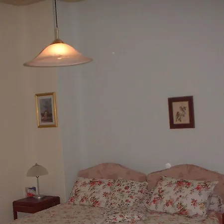 בית הארחה Spending A Splendid, Natural Time At A Mansion Oschatz