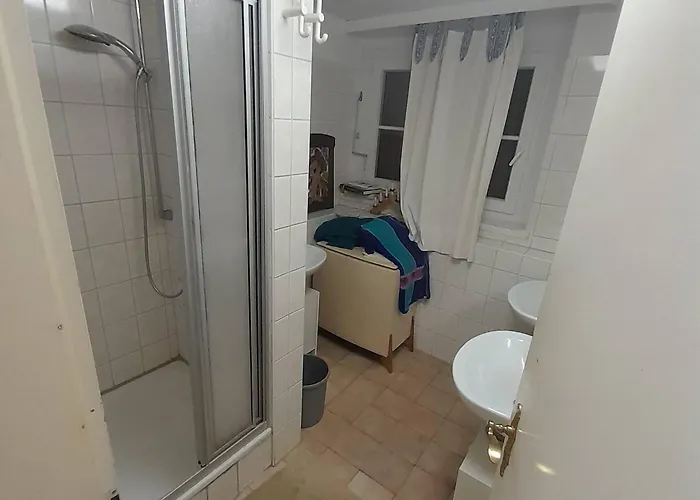 Guest house Spending A Splendid, Natural Time At A Mansion 3*