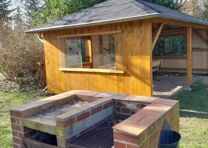 Spending A Splendid, Natural Time At A Mansion Guest house Oschatz